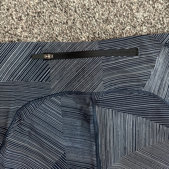 Lululemon Speed Up Crop Leggings (21”) Etch Hail Midnight Sz 6 - Picture 3 of 6